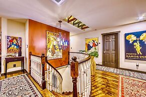 Neocolonial Nouveau Kensington Vacation Home