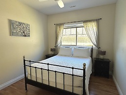 Tree To Me Inn