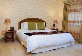 Uzhupud Garden Hotel & lodge