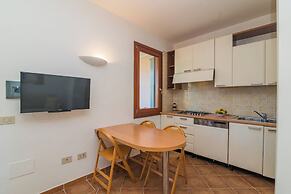 Il Borgo 2/12 700mt From The Beach