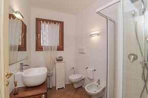 Il Borgo 2/12 700mt From The Beach