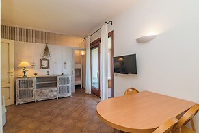 Il Borgo 2/12 700mt From The Beach