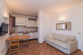 Il Borgo 2/12 700mt From The Beach