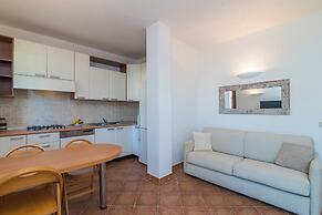 Il Borgo 2/12 700mt From The Beach