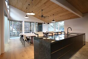 The Moo by The Hakuba Collection