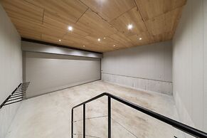 The Moo by The Hakuba Collection