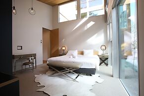 The Moo by The Hakuba Collection