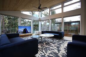 The Moo by The Hakuba Collection