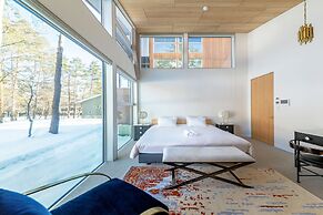 The Moo by The Hakuba Collection