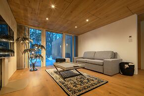 The Moo by The Hakuba Collection