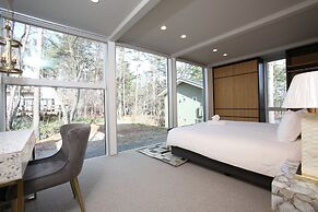 The Moo by The Hakuba Collection