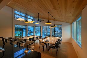 The Moo by The Hakuba Collection