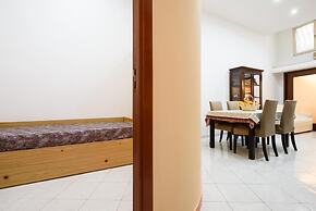 Via Avvocata 25 in Napoli