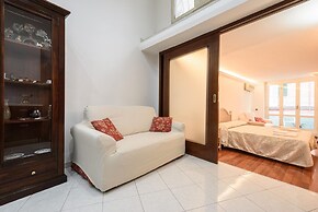 Via Avvocata 25 in Napoli