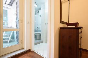 Via Avvocata 25 in Napoli