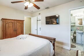 Beautiful Comfy Home With Private Hot Tub Close To Beach 2 Bedroom Hom