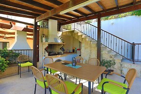 Villa Arbanassi in Latchi