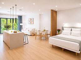 Paseo Suites Hotel