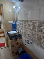 LakeBreeze By Sunrise