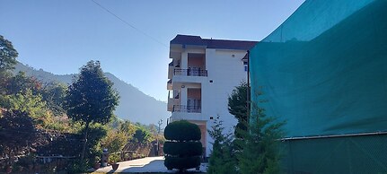 LakeBreeze By Sunrise