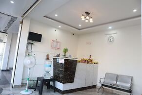 iROOMZ S Silver Suites