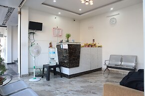 iROOMZ S Silver Suites