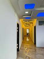 iROOMZ S Silver Suites