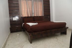 iROOMZ S Silver Suites