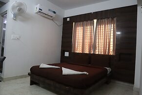 iROOMZ S Silver Suites