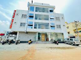 iROOMZ S Silver Suites