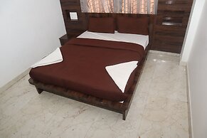 iROOMZ S Silver Suites