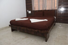 iROOMZ S Silver Suites