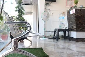 iROOMZ S Silver Suites