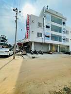 iROOMZ S Silver Suites