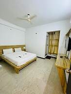 iROOMZ S Silver Suites