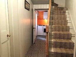 Beachfront Apartment With Woodburner & Courtyard