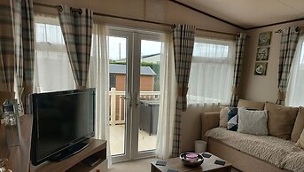 149 Unity Beach 6 Berth Encl Garden no Pets