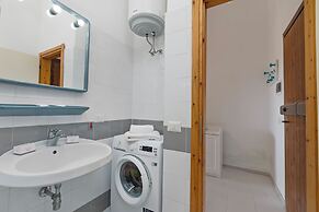 I Fari 202 600mt From The Beach