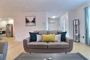 GLOBALSTAY. New 3 Bedroom House in a Quiet Area