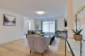 GLOBALSTAY. New 3 Bedroom House in a Quiet Area