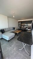 23 Grand Sapphire 2 Bedrooms 2 Shower, Pool, Beach
