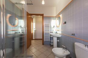 Leopolda Modern by Mmega