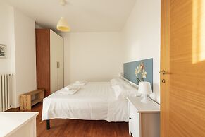 Leopolda Modern by Mmega