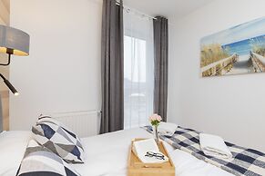 Gdynia Nadmorskie Tarasy by Renters