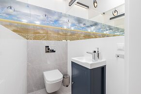 Gdynia Nadmorskie Tarasy by Renters