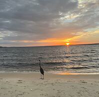 Sugar Beach Retreat 4 Bedroom Home by RedAwning