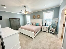 Sugar Beach Retreat 4 Bedroom Home by RedAwning