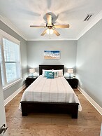 Sugar Beach Retreat 4 Bedroom Home by RedAwning