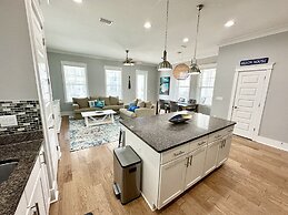 Sugar Beach Retreat 4 Bedroom Home by RedAwning