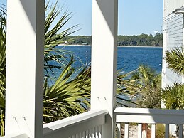 Sugar Beach Retreat 4 Bedroom Home by RedAwning